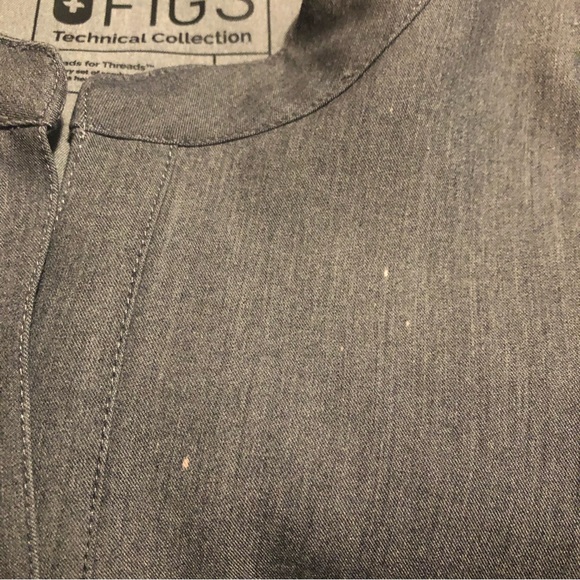 FIGS Graphite Rafaela Oversized Sleeveless Scrub Top Size Medium - Picture 11 of 13